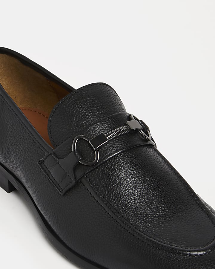 Black snaffle detail leather loafers