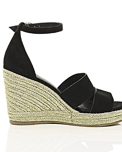360 degree animation of product Black strappy gold espadrille wedges frame-10