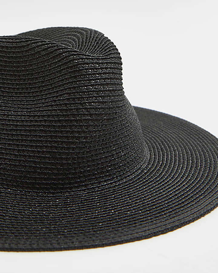 Black straw hat