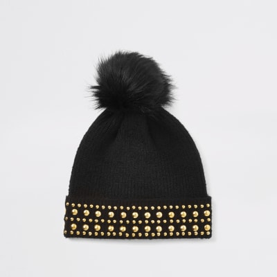 black hat with pom