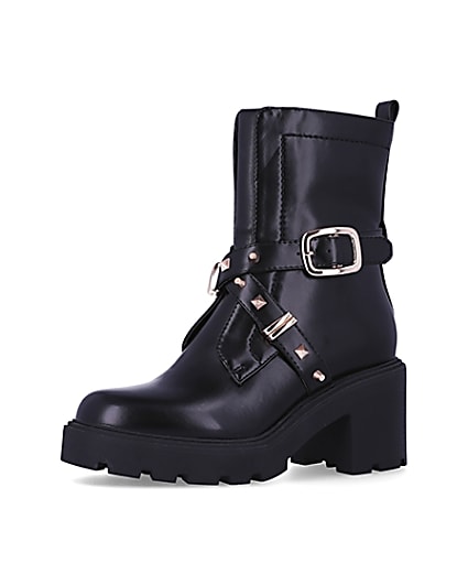 360 degree animation of product Black studded heeled ankle boots frame-1