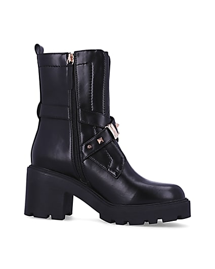 360 degree animation of product Black studded heeled ankle boots frame-16