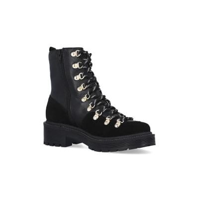 360 degree animation of product Black suede lace up hiker boots frame-17
