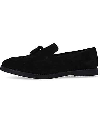 360 degree animation of product Black suede tassel loafers frame-2