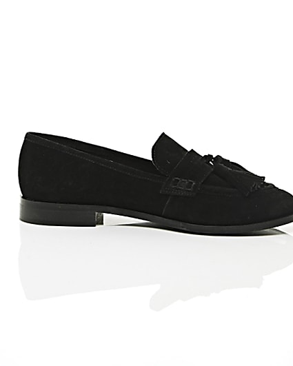 360 degree animation of product Black suede tassel loafers frame-9