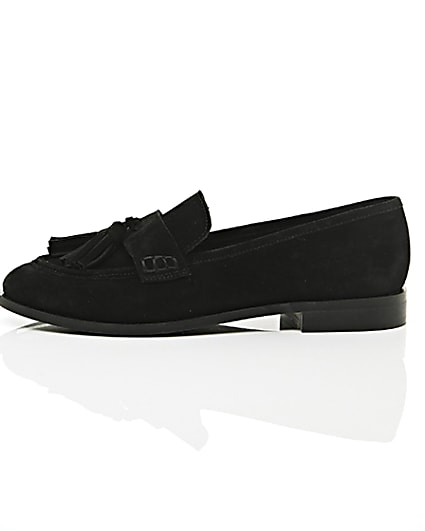 360 degree animation of product Black suede tassel loafers frame-22