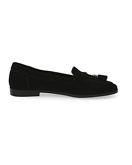 360 degree animation of product Black suede tassel loafers frame-14