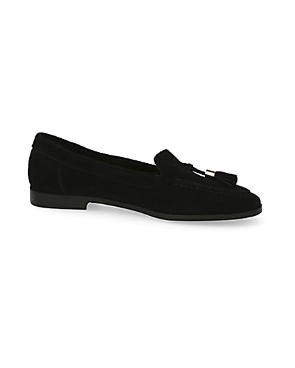 360 degree animation of product Black suede tassel loafers frame-15