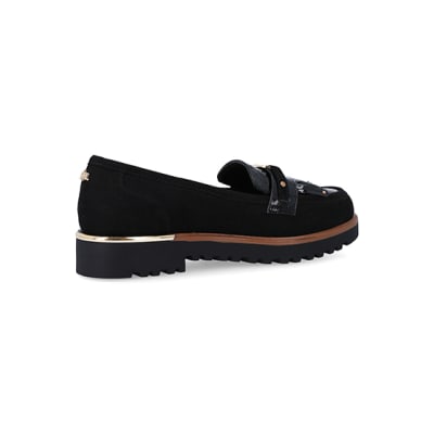360 degree animation of product Black tassel detail loafers frame-13