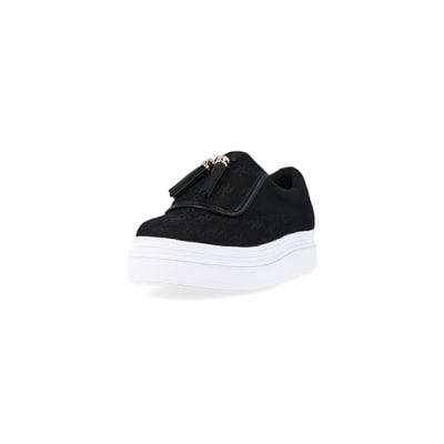 360 degree animation of product Black tassel faux leather trainers frame-23