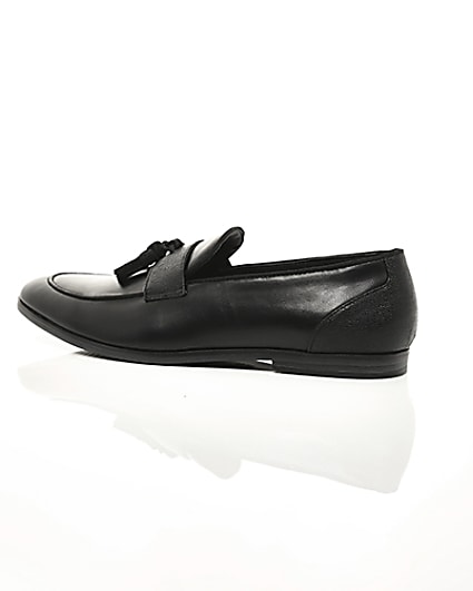 360 degree animation of product Black tassel front loafers frame-20