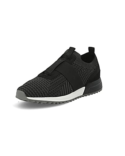 360 degree animation of product Black textured knit runner trainers frame-0
