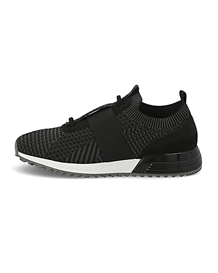 360 degree animation of product Black textured knit runner trainers frame-3