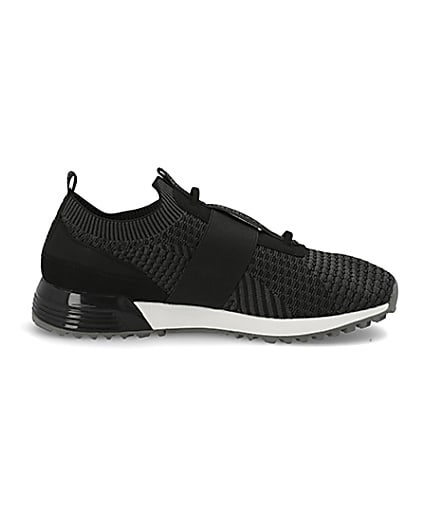 360 degree animation of product Black textured knit runner trainers frame-15