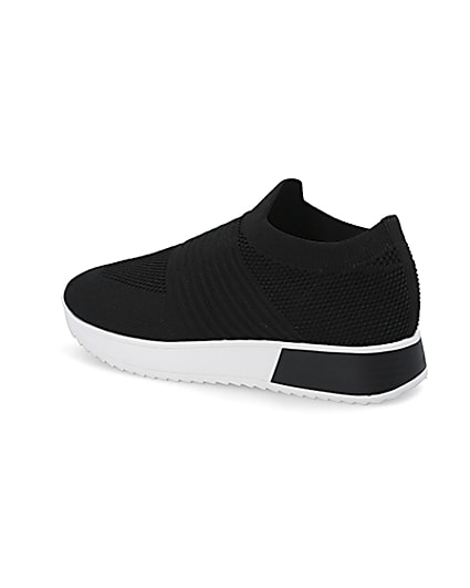 360 degree animation of product Black textured knit runner trainers frame-5