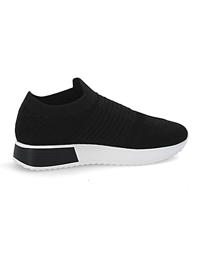 360 degree animation of product Black textured knit runner trainers frame-14