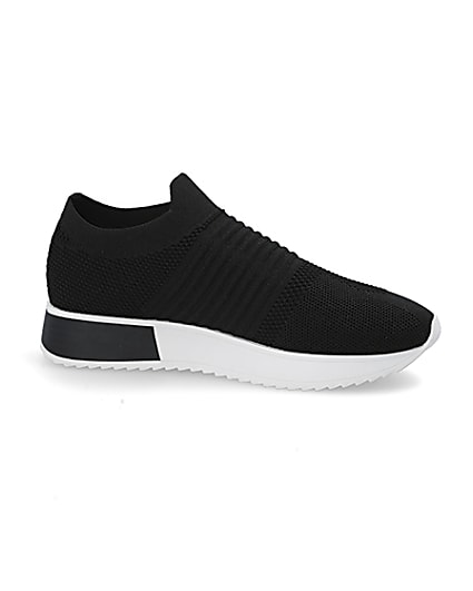 360 degree animation of product Black textured knit runner trainers frame-16
