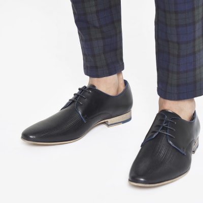 textured formal shoes