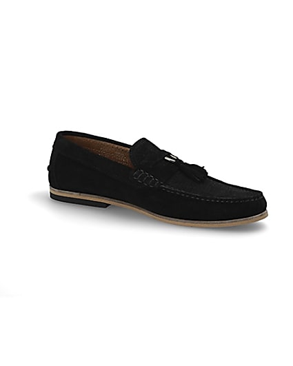 360 degree animation of product Black textured suede tassel loafers frame-17
