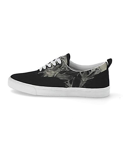 360 degree animation of product Black tie dye lace-up trainers frame-4