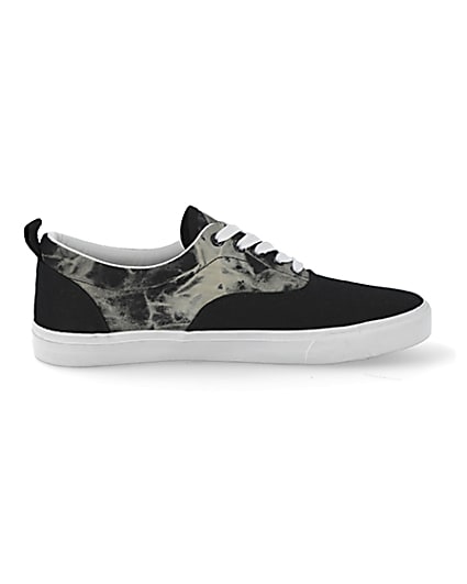 360 degree animation of product Black tie dye lace-up trainers frame-15
