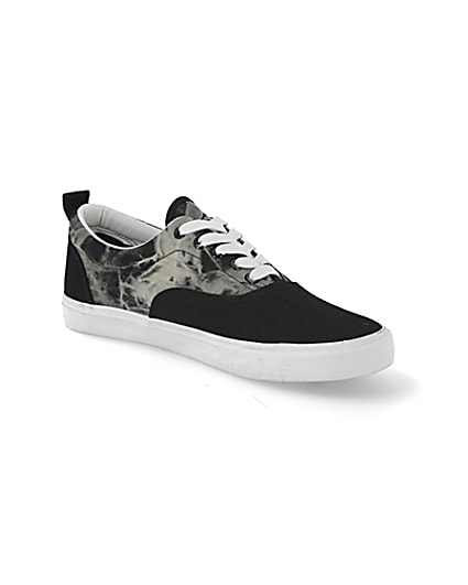 360 degree animation of product Black tie dye lace-up trainers frame-18
