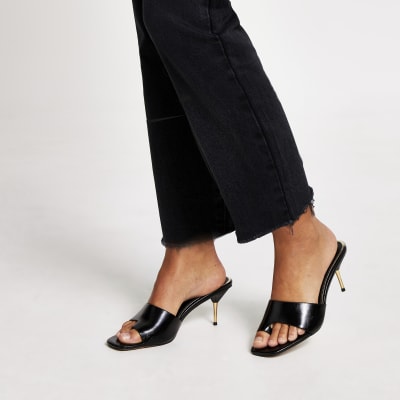 toe loop mule heel