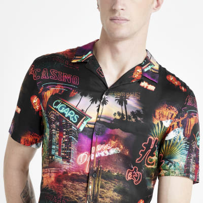 Black Vegas print revere shirt