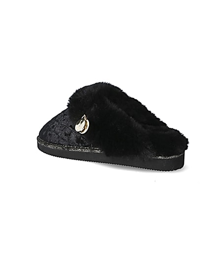 360 degree animation of product Black velted quilted faux fur mule slippers frame-2
