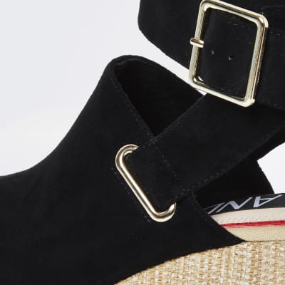 Black wedge shoe boots