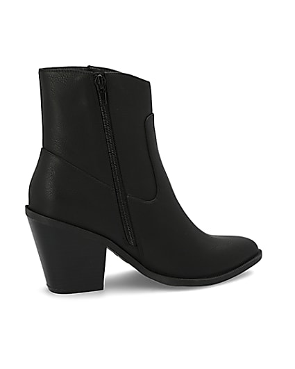 360 degree animation of product Black western heeled ankle boots frame-14