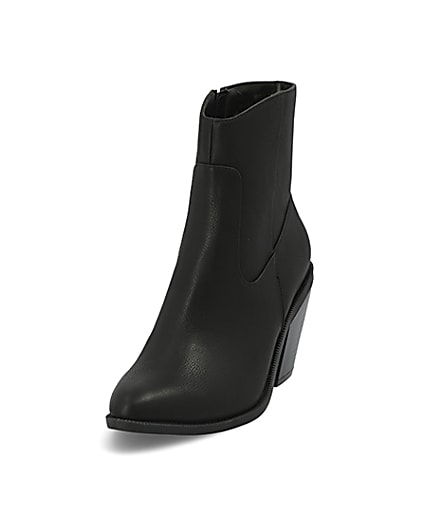 360 degree animation of product Black western heeled ankle boots frame-23