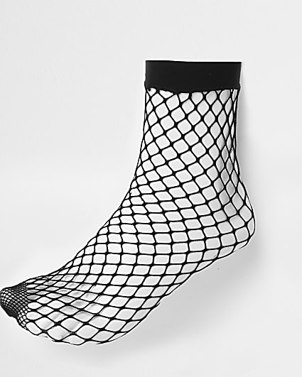 Black wide fishnet ankle socks