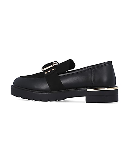 360 degree animation of product Black wide fit buckle chunky loafers frame-4