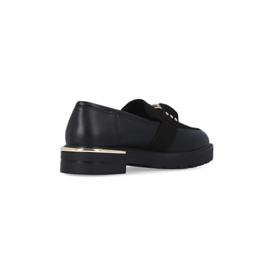 360 degree animation of product Black wide fit buckle chunky loafers frame-12