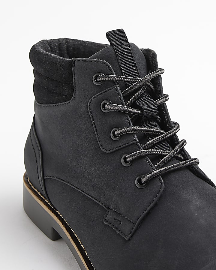 Black wide fit chukka boots