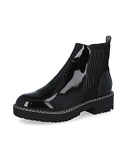 360 degree animation of product Black wide fit chunky chelsea ankle boots frame-1