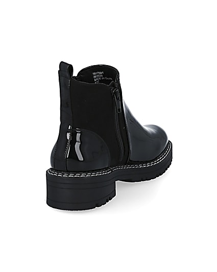 360 degree animation of product Black wide fit chunky chelsea ankle boots frame-11