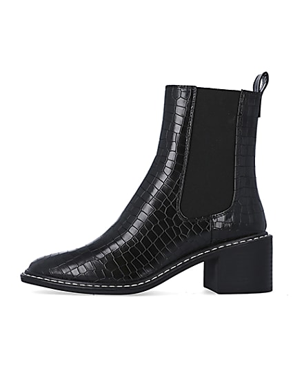 360 degree animation of product Black wide fit croc heeled chelsea boots frame-3
