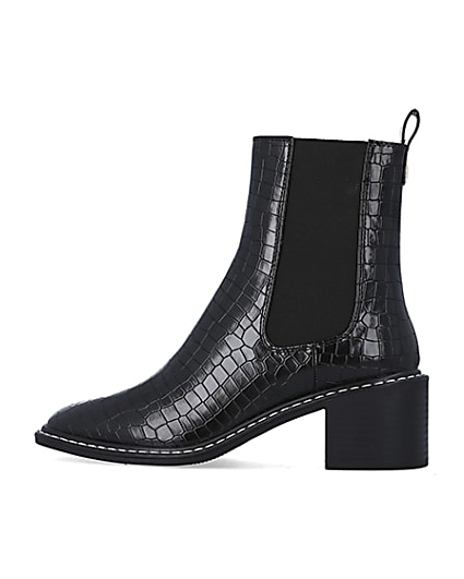 360 degree animation of product Black wide fit croc heeled chelsea boots frame-4
