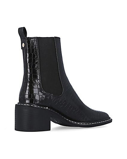 360 degree animation of product Black wide fit croc heeled chelsea boots frame-13