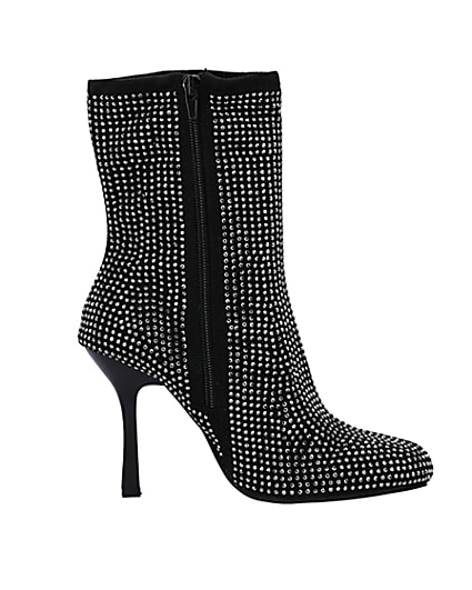 360 degree animation of product Black wide fit embellished heeled ankle boots frame-15