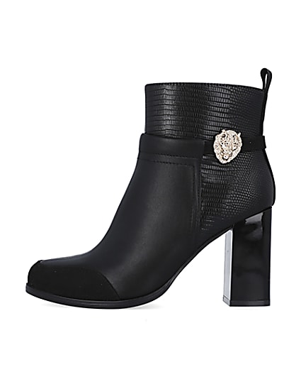 360 degree animation of product Black wide fit heeled ankle boots frame-3