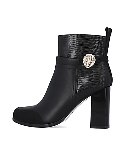 360 degree animation of product Black wide fit heeled ankle boots frame-4