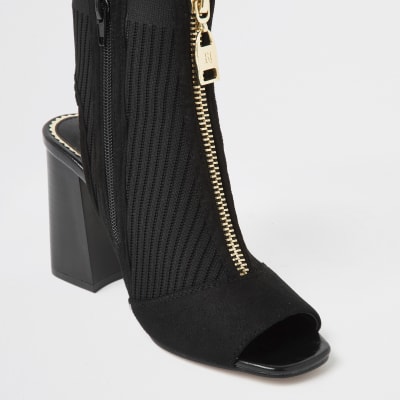 Black wide fit knitted zip front shoeboots