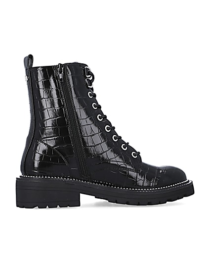 360 degree animation of product Black wide fit lace up boots frame-14