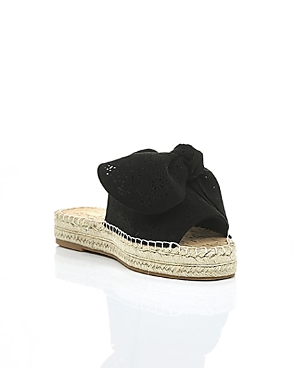 360 degree animation of product Black wide fit laser cut bow espadrille mules frame-5