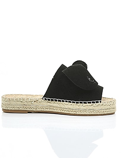 360 degree animation of product Black wide fit laser cut bow espadrille mules frame-8