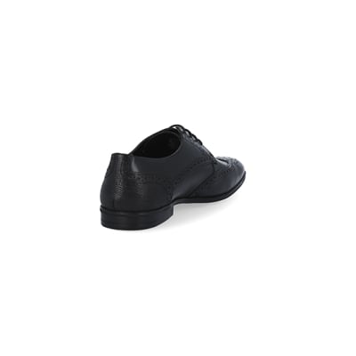 360 degree animation of product Black wide fit leather derby shoes frame-11