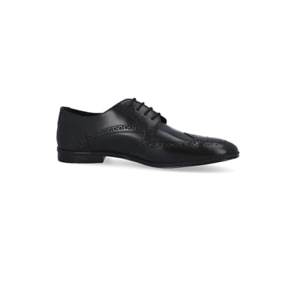 360 degree animation of product Black wide fit leather derby shoes frame-16